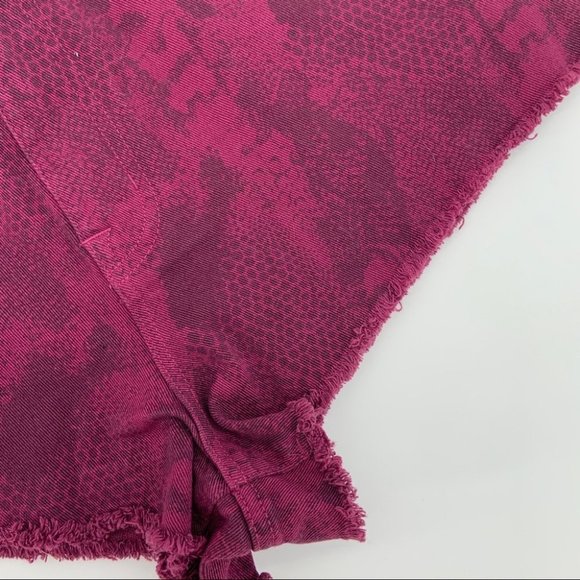 Urban Outfitters BDG Python High Rise Cheeky Short - Picture 7 of 10